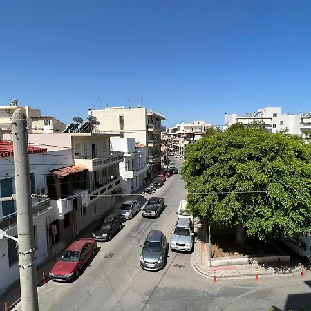 Antonis Kavros In The Center Of Chania Ханья (Крит)
